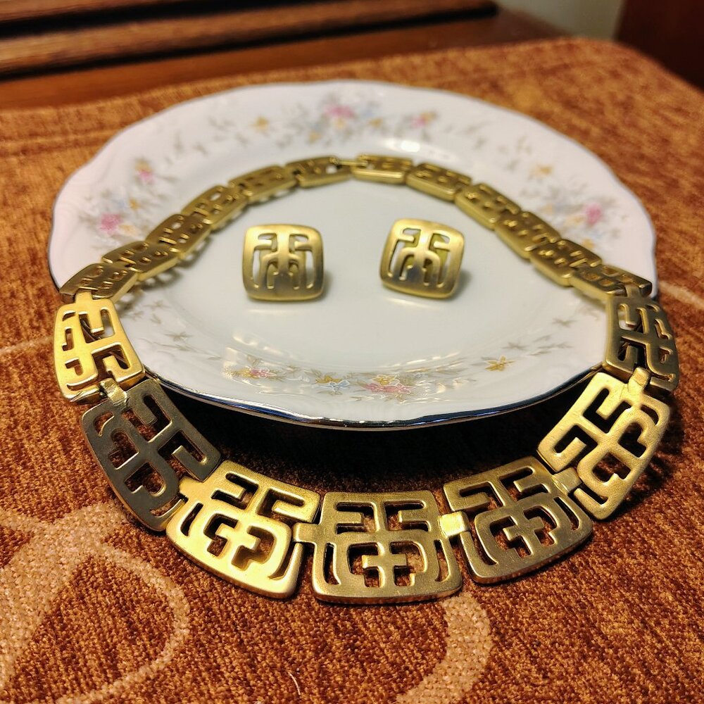 Vtg Trifari Paneled Asian Tribal Symbols Art Deco Choker Necklace Earrings Set